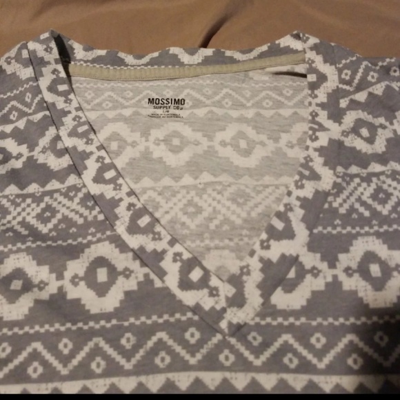 Mossimo - Picture 2 of 3